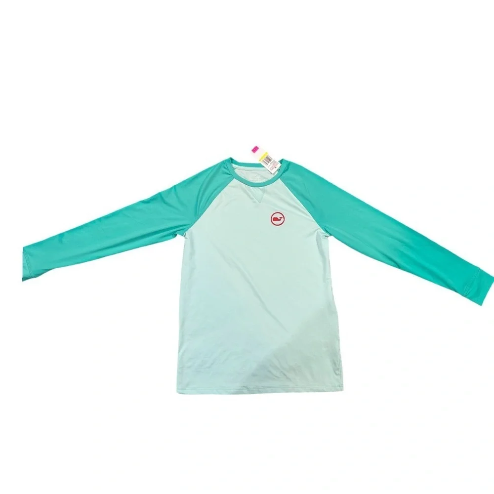 Vineyard vines performance shirt